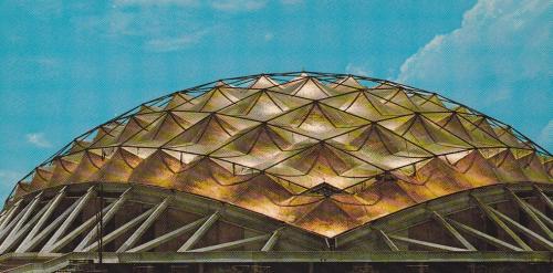 a painting of the top of a building at Departamento Foro Sol, Autódromo y Palacio in Mexico City