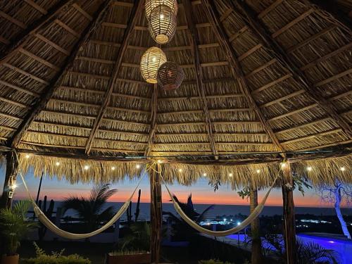 Gallery image of Bungalow Cardumen c/vistas increíbles al Océano Pacífico in Perihuete