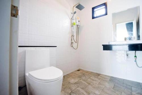 Phòng tắm tại NP Pool Villa Hua Hin