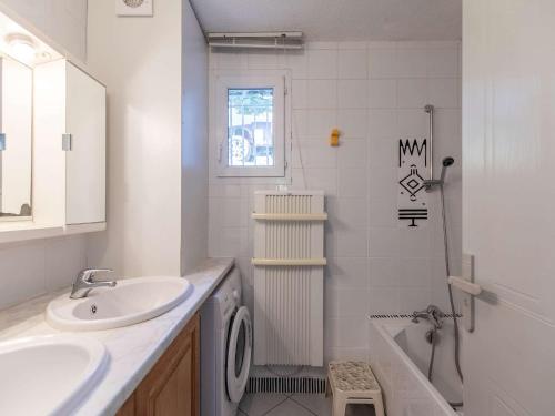 Koupelna v ubytování Appartement Cauterets, 3 pièces, 6 personnes - FR-1-401-284