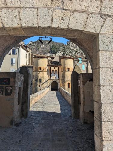Fotografie z fotogalerie ubytování Duplex "La belle vue " v destinaci Entrevaux
