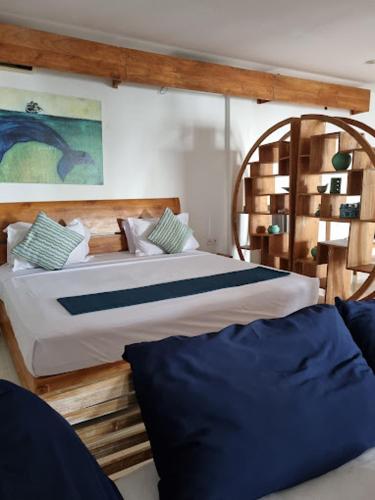 Ένα ή περισσότερα κρεβάτια σε δωμάτιο στο Sunset Hill Hotel