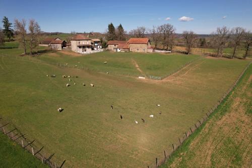 Gallery image of Gite Lamalpapoche in Quézac