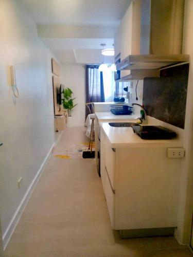 Dapur atau dapur kecil di Bali staycation in Pampanga