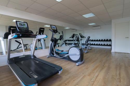 Fitness centrum a/nebo fitness zařízení v ubytování Canyamel Classic, solo Adultos