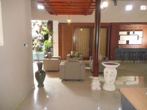 Ένα μπάνιο στο Suci Amerta Guest House