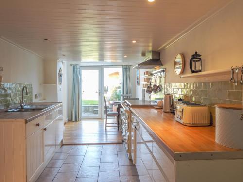 Dapur atau dapur kecil di Glenydd New Quay