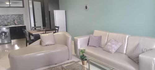 Prostor za sedenje u objektu Windhoek City Center self catering appartment