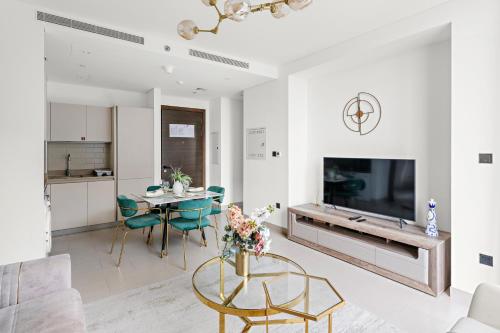 New 2 bedroom in Meydan - Green Area