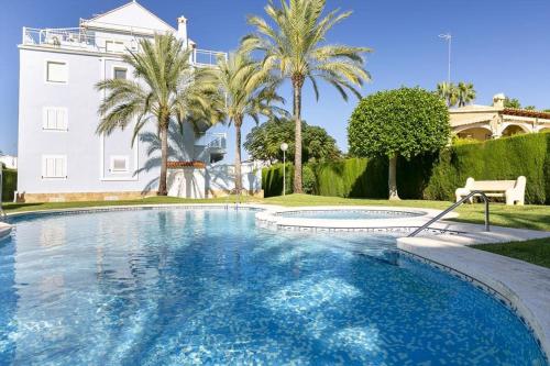 Nice apartment with terrace, 250m from the beach