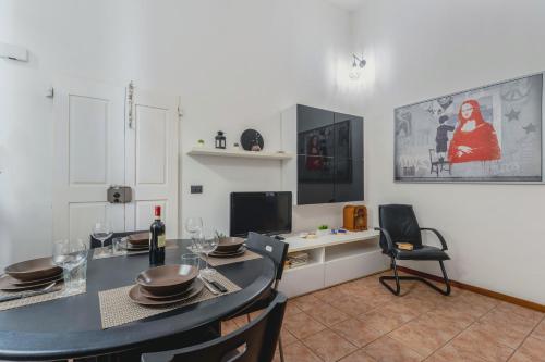 Moderno Apt x6, 2 camere, 8 min Duomo, AC, WiFi