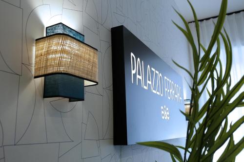 Fotografia z galérie ubytovania Palazzo Ferrara v Neapole