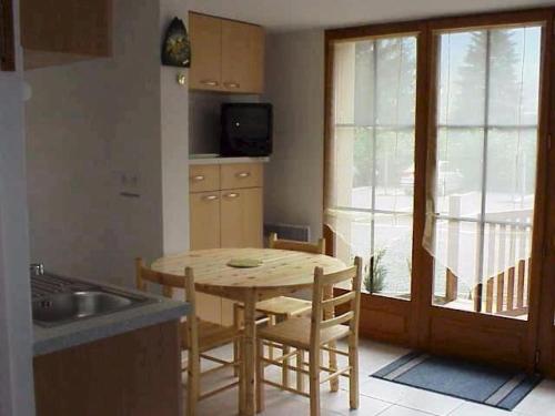 Résidence Eugenie - Appartement 4 personnes au village de GUCHEN MAE-3464