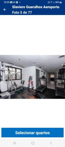 a picture of a room with a gym at Guarulhos flat services, aeroporto in Guarulhos