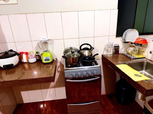 Kuchyň nebo kuchyňský kout v ubytování 200. Hermoso Departamento con Servicios Incluidos en Chorrillos