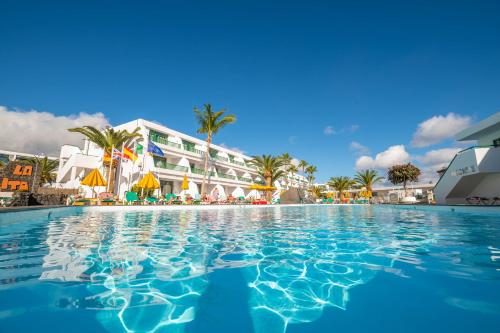 Apartamentos La Peñita