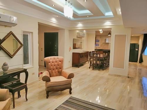 Luxurious Roof Top Apartment, Hanna's Home