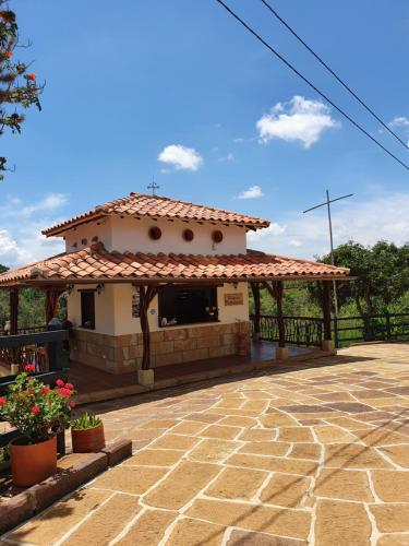 Bygningen som villaen ligger i