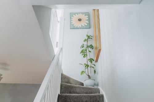 No10 Bristol - 2 Bedroom house with private garden and parking photo 14