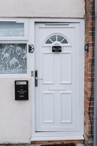 No10 Bristol - 2 Bedroom house with private garden and parking photo 38