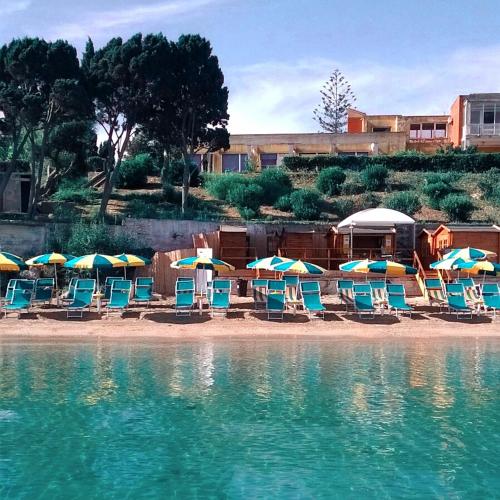 Bazén v ubytování Grand Hotel Ortigia nebo v jeho okolí