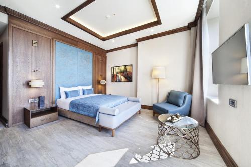 Family Suite with Balcony