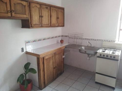 Dapur atau dapur kecil di Cómoda y amplia Habitación en Jalatlaco