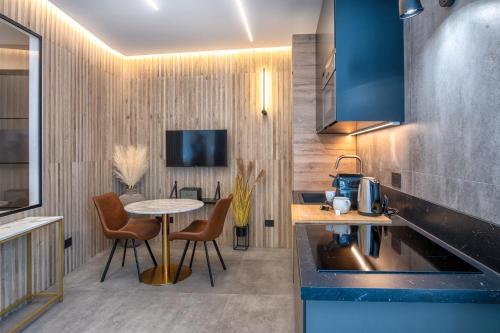 Industrial Design Luxury Studio in NoLo District