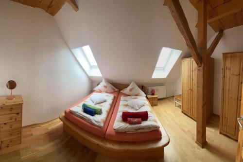 En eller flere senge i et værelse på Villa Musica Juist - Chopin