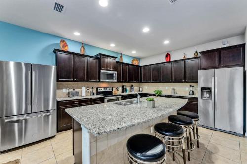 Villa w private pool & water park photo 28
