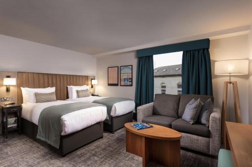 Postel nebo postele na pokoji v ubytování Staybridge Suites Newcastle by IHG