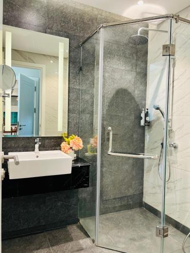 Bilik mandi di ALTARA Quy Nhơn - RUBY Luxury Apartment