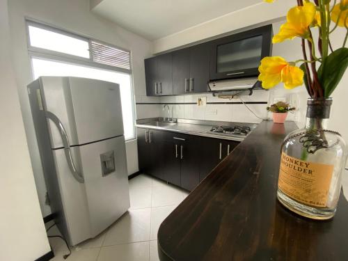 Imagen de la galería de APARTAESTUDIOS Laureles Medellín, en Medellín