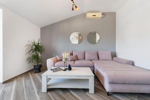 Apartment Antonija With Sea View