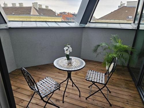 Corner Rooftop Apartment 24
