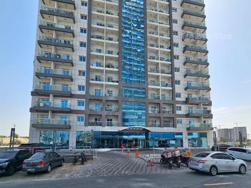 Sleek Studio – Red Residence-L8 – Near ISD Stadium