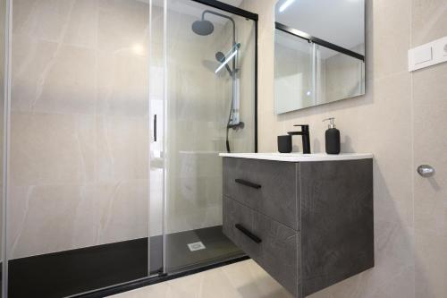 Luxury oceanfront 3 bedrooms & 2 bath by 10ToSea