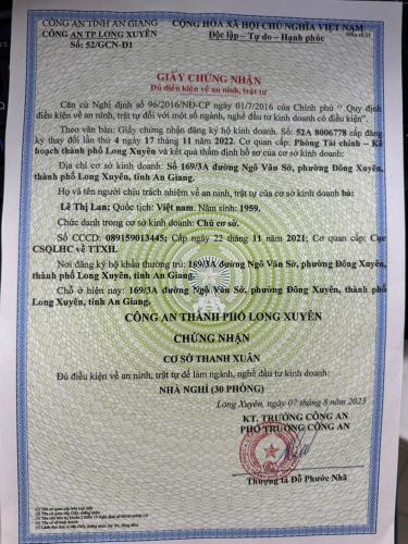 a paper with a letter on top of it at NHÀ NGHỈ THANH XUÂN- Có cho thuê xe máy và xuất hóa đơn in Ấp Ðông An (1)