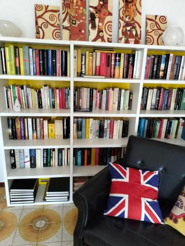 Biblioteca en el apartamento