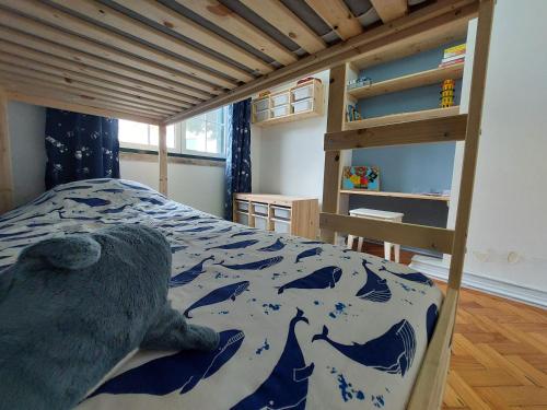 Postel nebo postele na pokoji v ubytování Casa Rio Zêzere