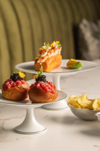 Đồ ăn tại/gần khách sạn