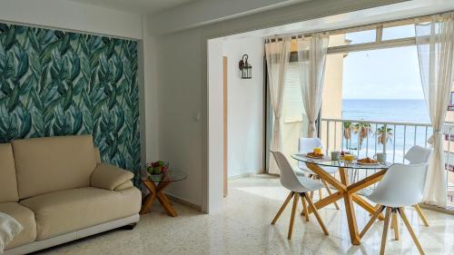 GRAN SOL sea front apartment