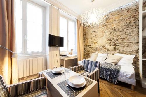 Studio cosy en centre ville aux Cordeliers AIL