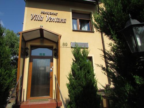 a building with the name of a villa veronica at Villa Ventana Poznań City Free Parking Śniadanie w Cenie in Poznań