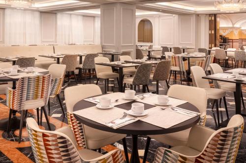 Restoran atau tempat lain untuk makan di Exe Sevilla Macarena