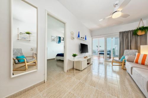 Casa Rame - Beachfront, Amazing Seaview and Air-Con By Lanzarote Vacation Homes