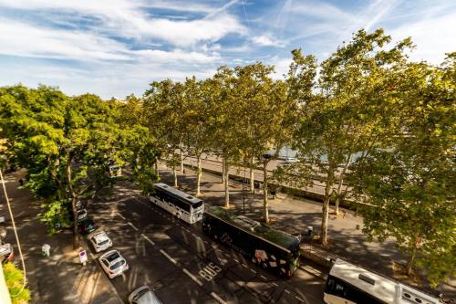 BnGo l La Vie sur la Saône l 2ch, 4p, parking, 4ème étage sans ascenseur