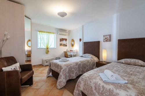 Villa Glamour by Portucasa