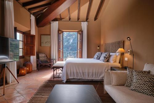 Postel nebo postele na pokoji v ubytování Hotel Valldemossa - The new brand by It Mallorca