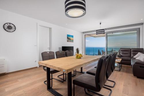 Exclusive Condo SOHO Opatija center with pool and terrace